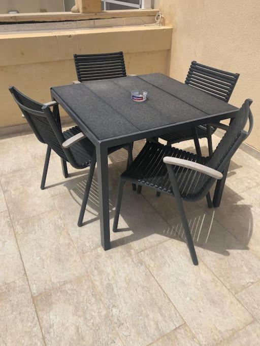 Penthouse With Seaviews * Nadur