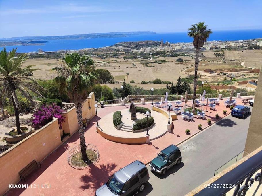 Appartamento Penthouse With Seaviews *